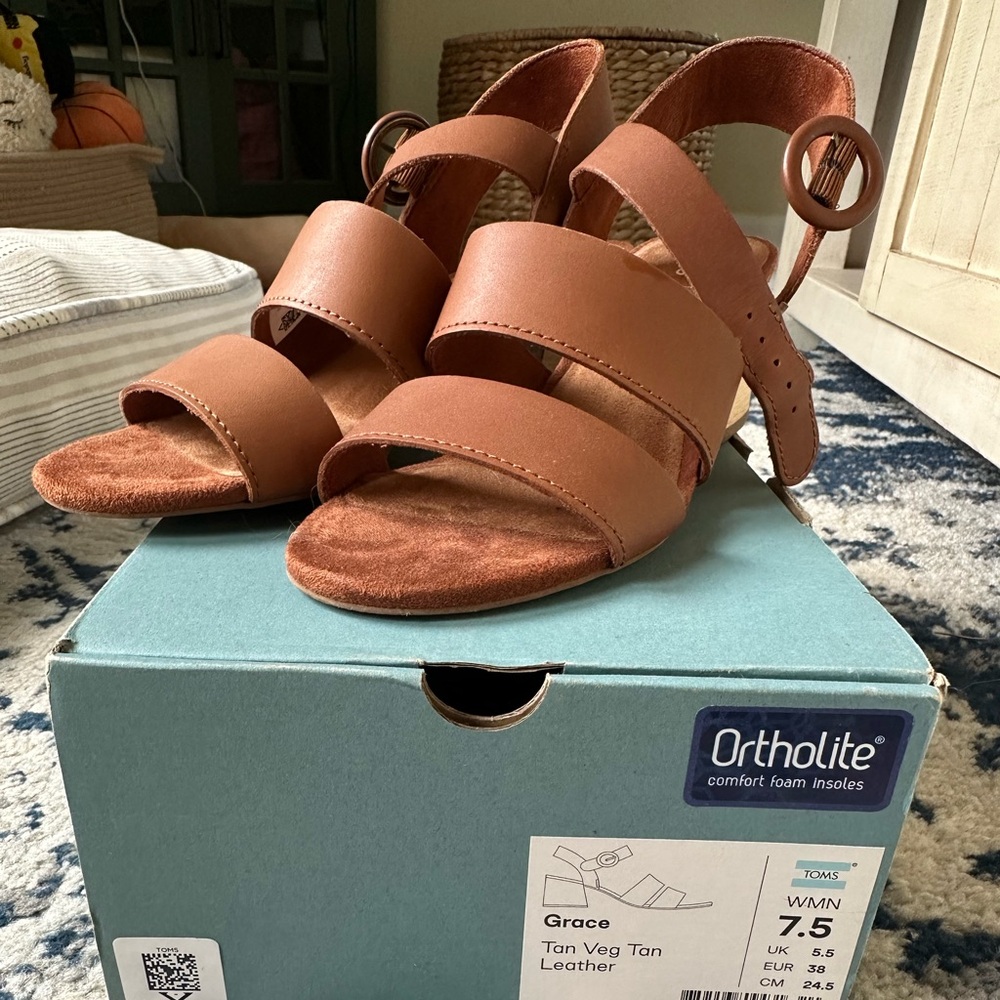 Toms Grace Vegan Leather Heel size 7.5